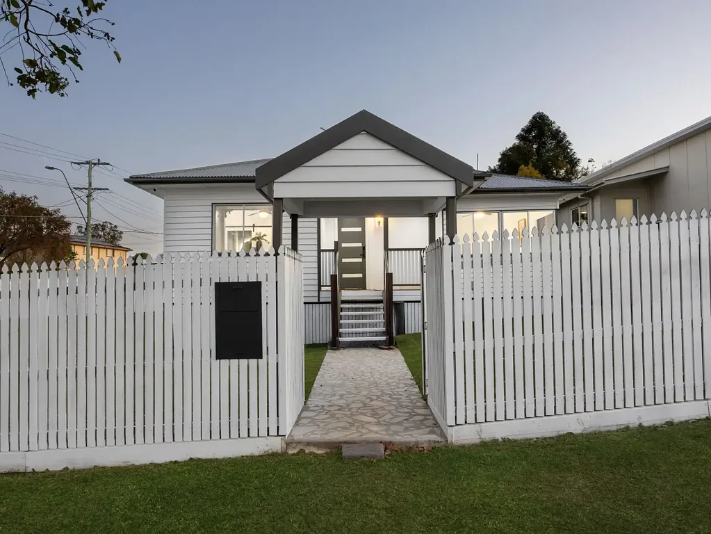 17 Elms Street, Bundamba, QLD 4304