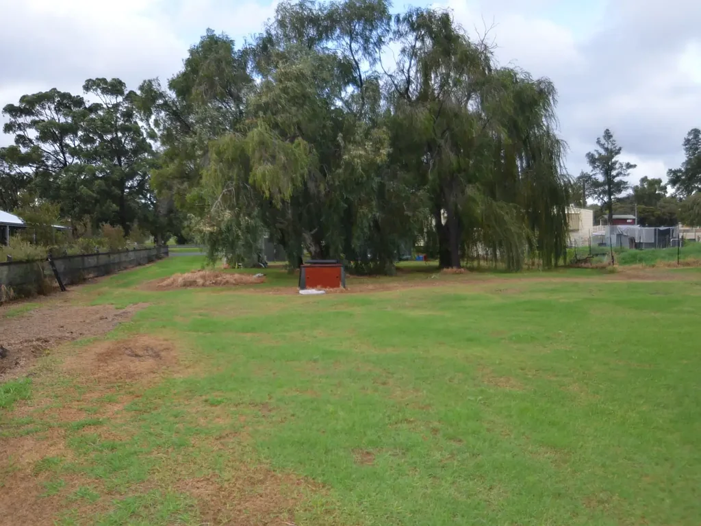11 Station Street, Yarloop, WA 6218