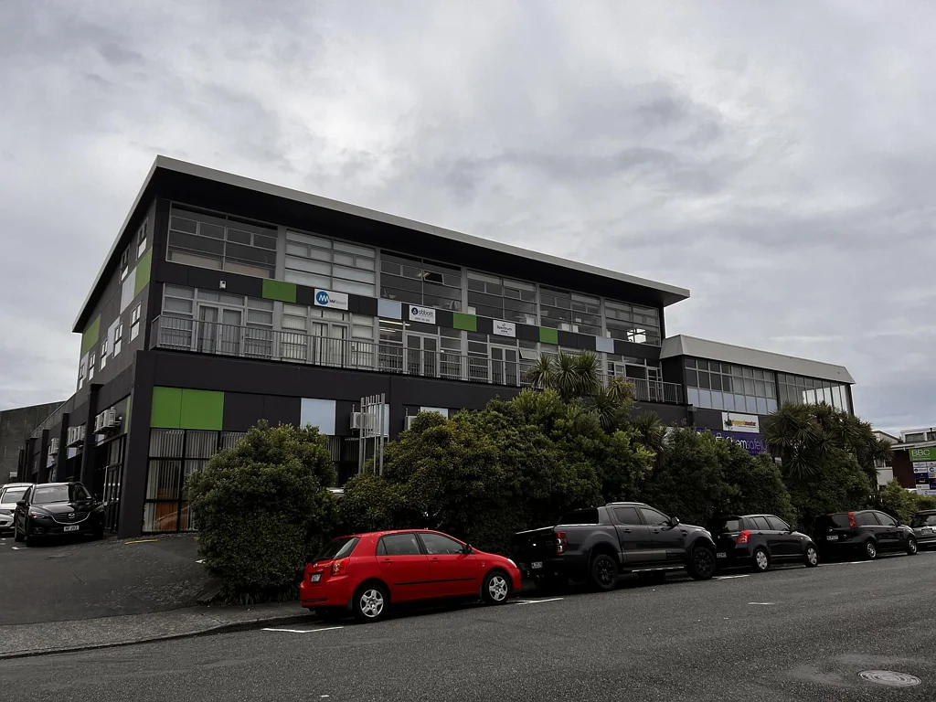 Petone Office with suitable carparking!