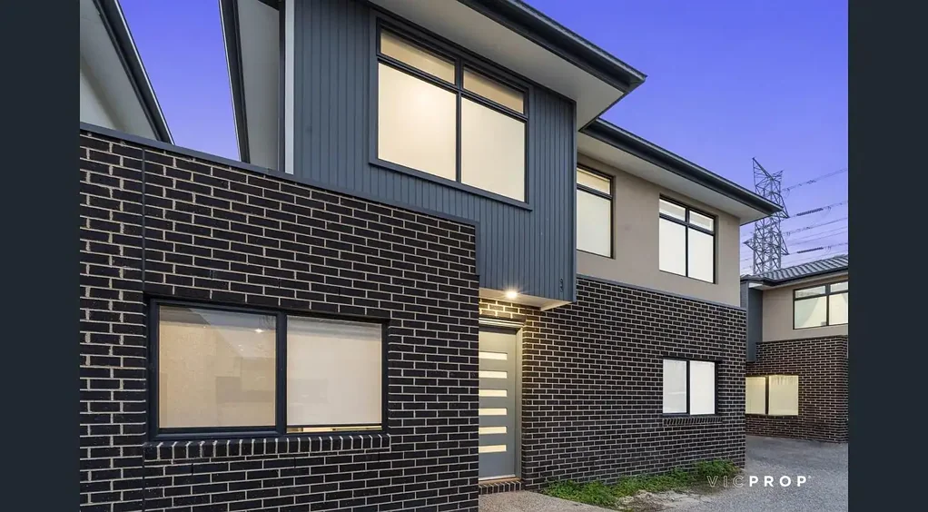 2/100 Links Street, Sunshine West, VIC 3020