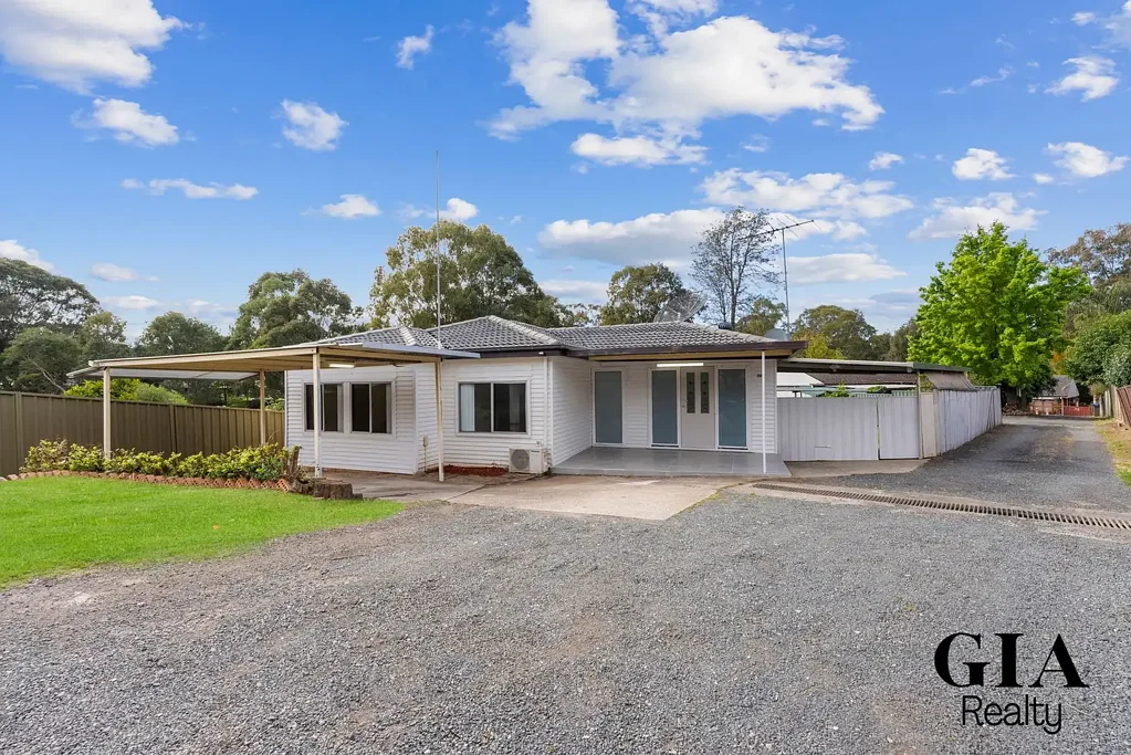 Mount Pritchard 4Kwarto Hidden Gem on 835sqm – Space, Privacy & Exciting Granny Flat Potential (STCA)