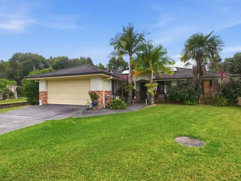 Coffs Harbour 4房  Impressive Seamless Designed Home...