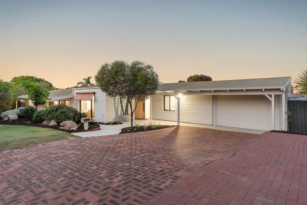 8 Scaffell Gardens, Carine, WA 6020