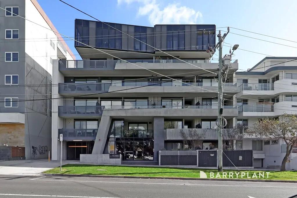 Oakleigh 2房 Oakleigh 交通最便利区域的精彩生活 A Fabulous Lifestyle in Oakleigh's Most Connected Pocket