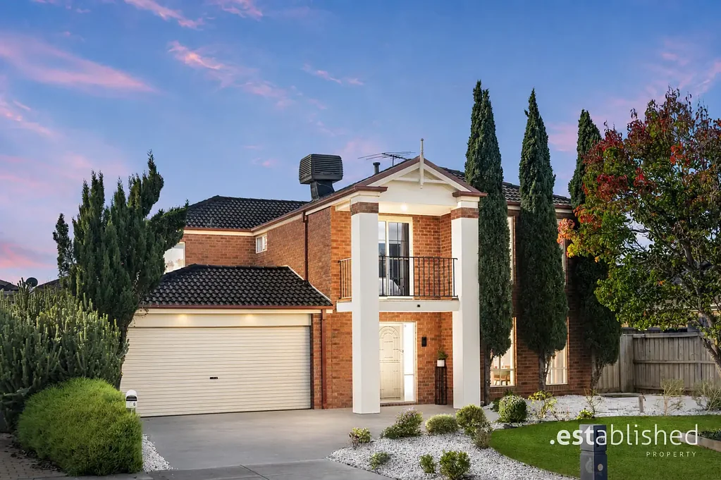 Point Cook 6Zimmer Modern Family Luxury with Space for Every Stage of Life