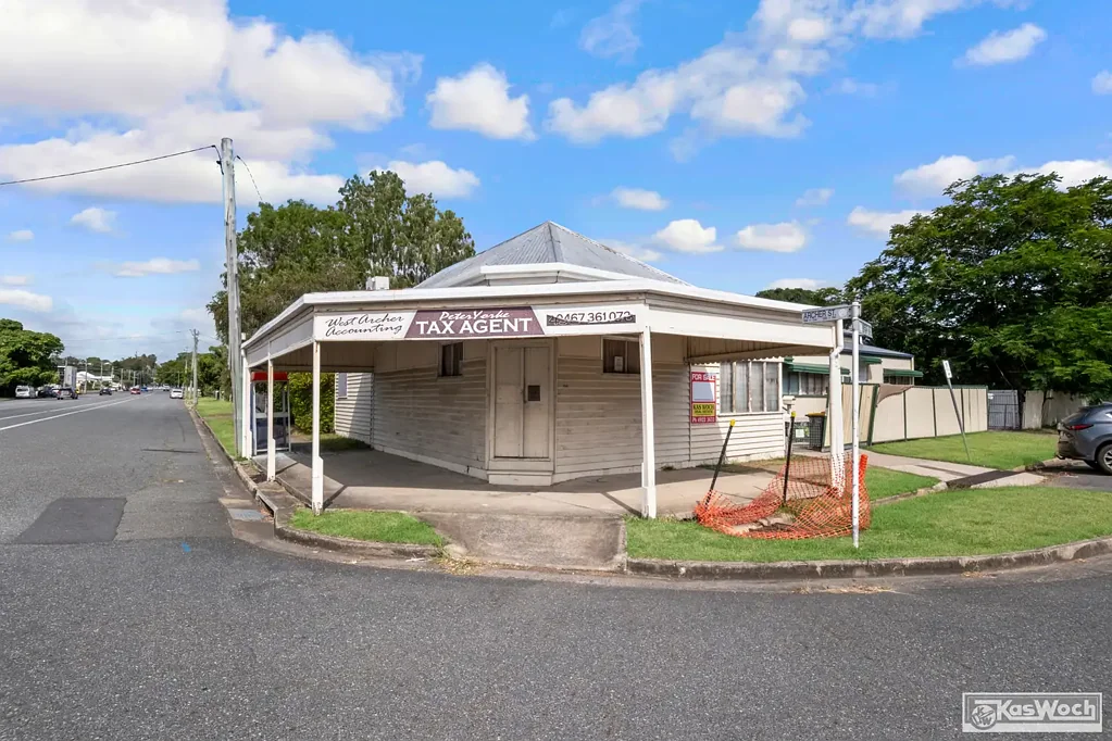 102 West Street, The Range, QLD 4700