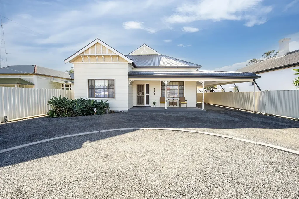 Port Pirie 4chambre Space to Grow, Relax and Entertain