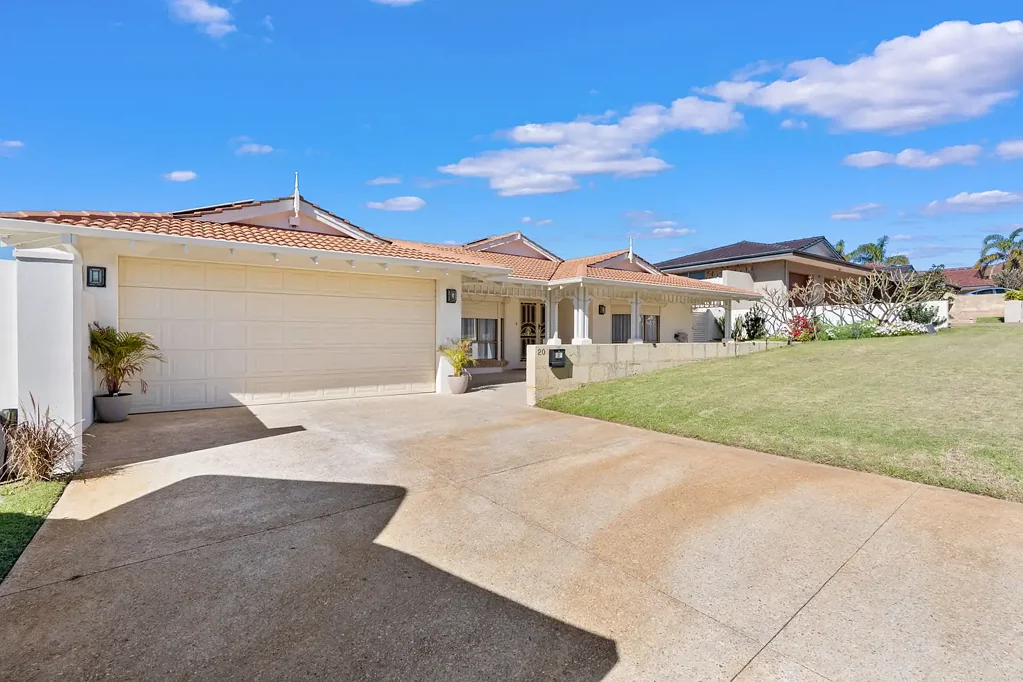 20 Hayward Parade, Coogee, WA 6166