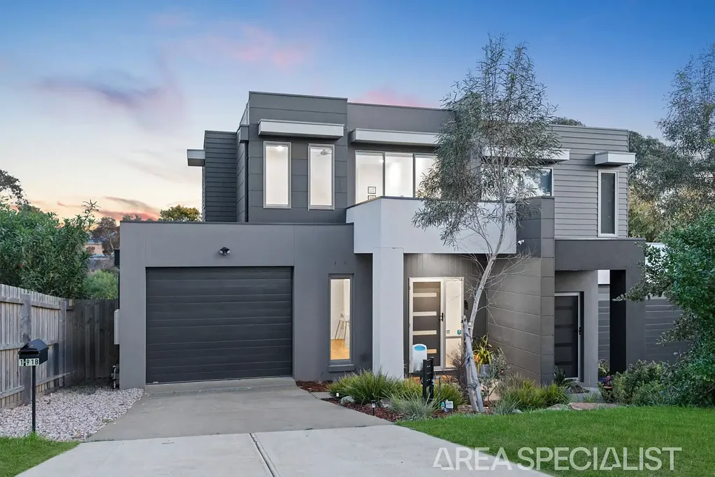 Langwarrin 3 Slaapkamer The Brief: Sophisticated style meets natural serenity