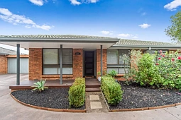 2/16 Beatty Parade, Mornington