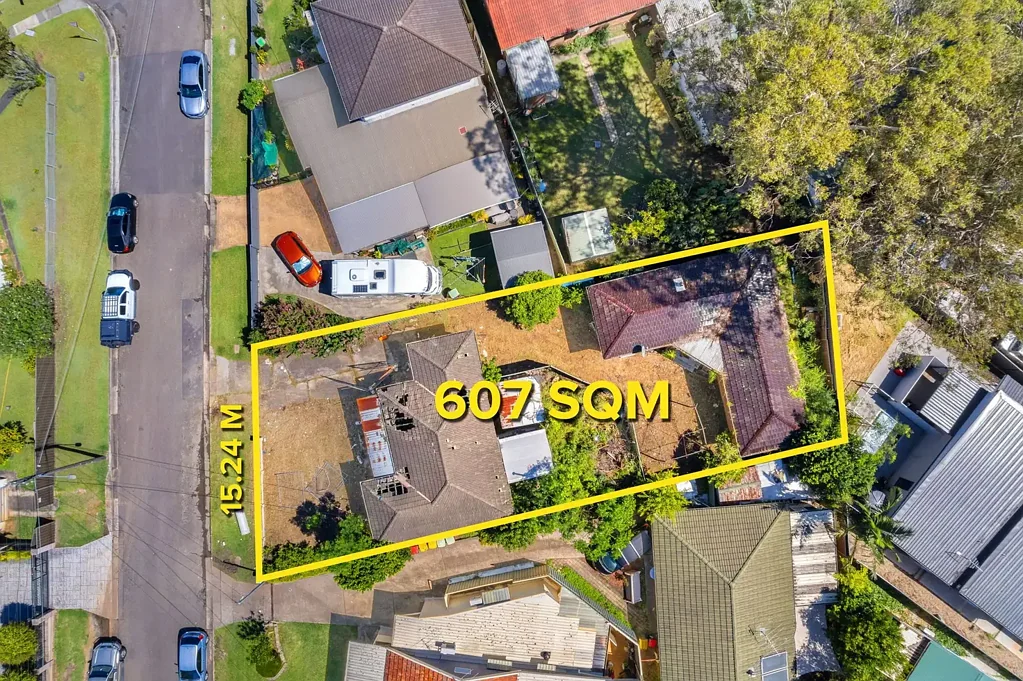Chester Hill 5બેડરૂમ D.A APPROVED DUPLEX SITE - Development Opportunity in Prime Chester Hill Location - 607m² R2 Zoning