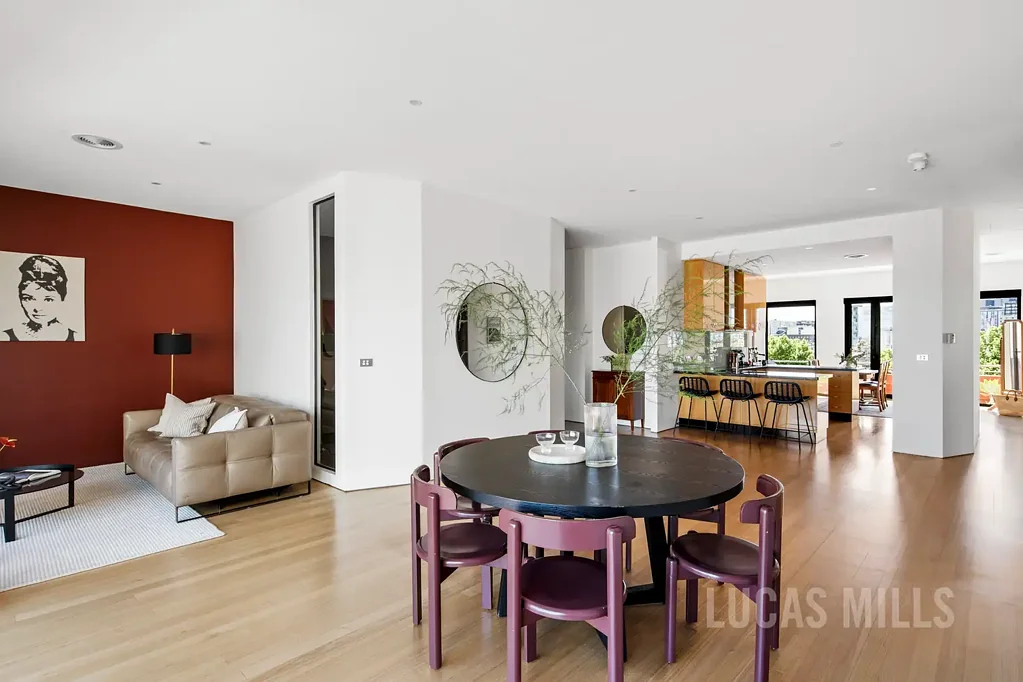 West Melbourne 3 Slaapkamer Penthouse Proportions on the Steps of the City