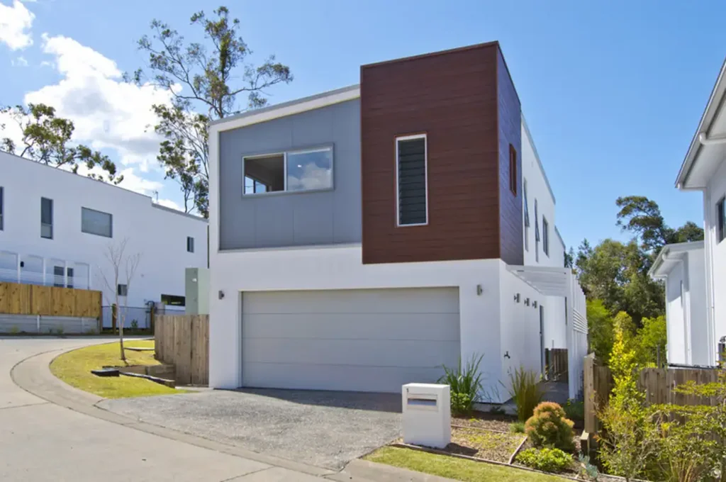 Modern Tri-Level Townhouse