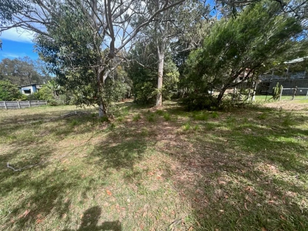 26 Warama Street, Macleay Island, QLD 4184