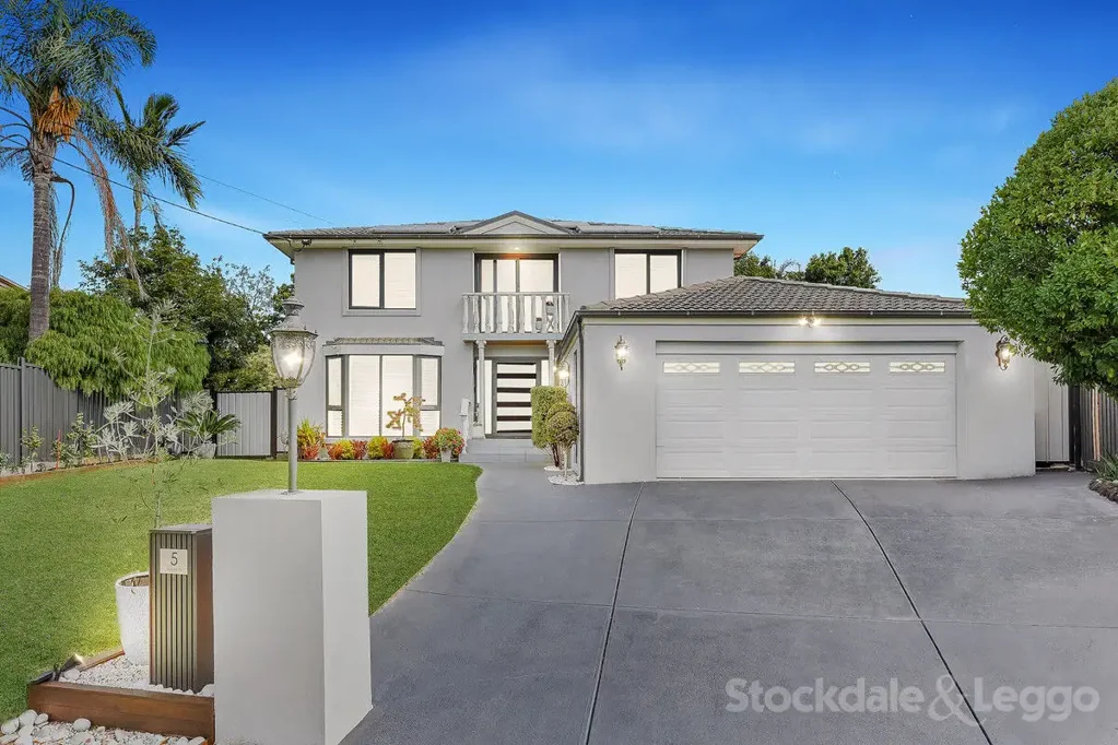 5 Samuel Close, Wheelers Hill, VIC 3150