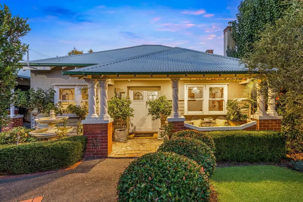 30 Townsend Street, Flora Hill, VIC 3550
