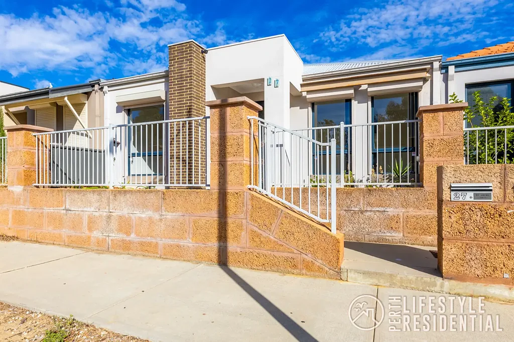 Modern Family Living in Banksia Grove