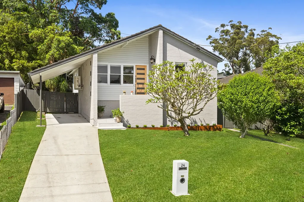 24 Maidens Brush Road, Wyoming, NSW 2250