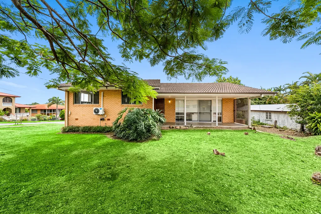 1 Blackwattle Street, Macgregor, QLD 4109