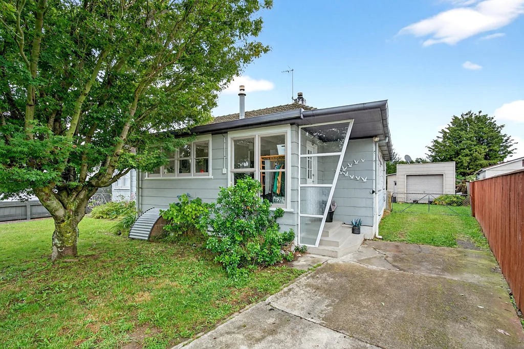 13 Churchill Avenue, Lansdowne, Masterton, Wellington