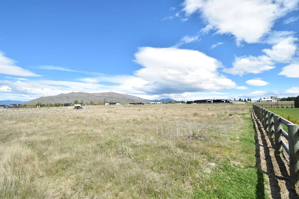 Twizel Discover the Beauty of Tussock Bend