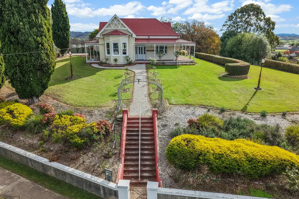 Bega 5ห้องนอน One of Bega's Most Iconic Homes