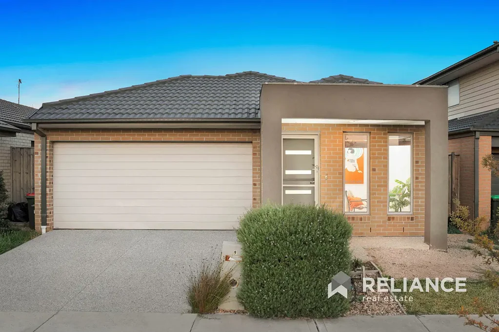 Wyndham Vale 4chambre Park Facing Family Comfort in Jubilee Estate
