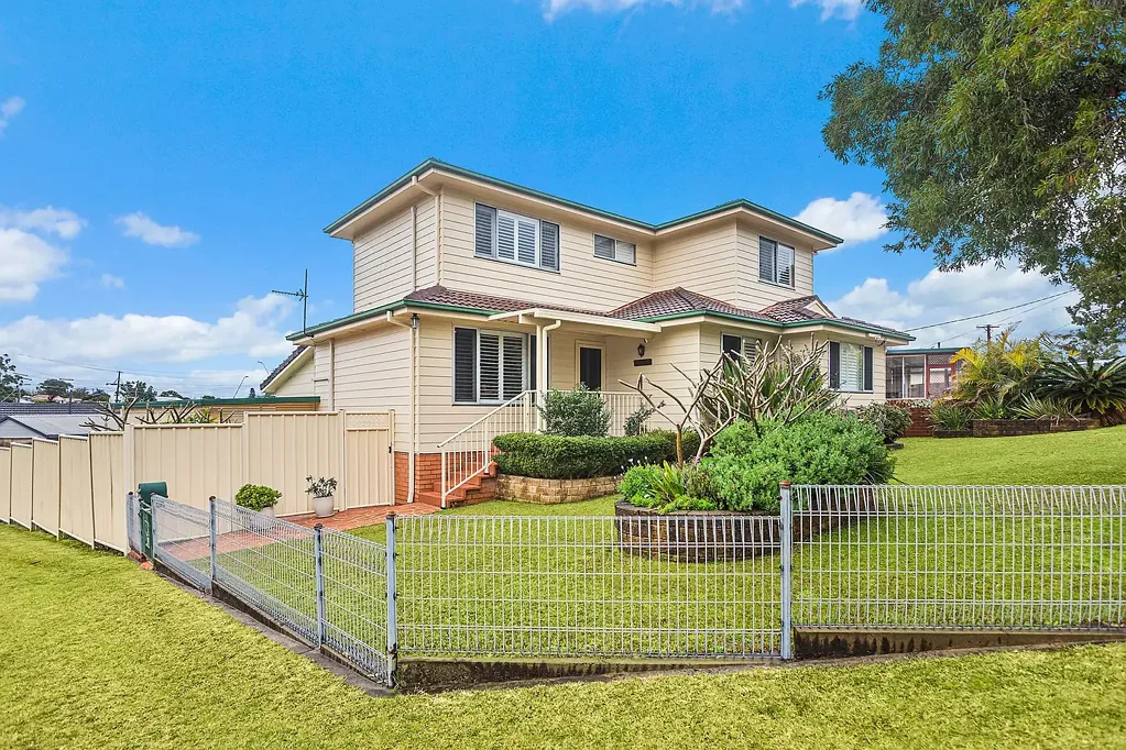 Barrack Heights 4房  Stunning Family Haven with Contemporary Elegance on Premium Corner Block