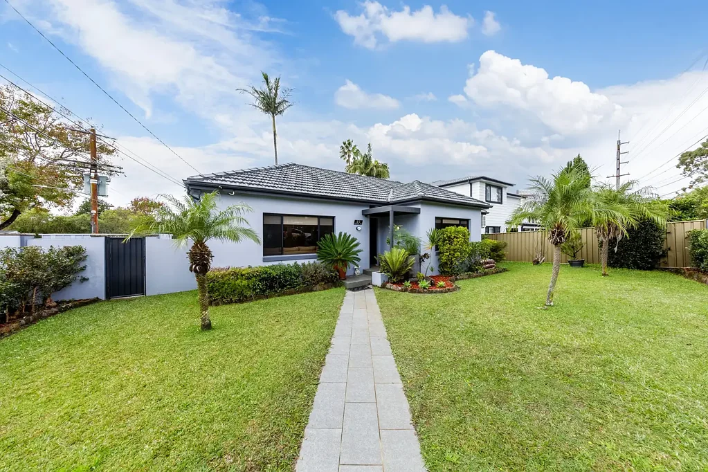 Forestville 3Moenga Enticing Family Home or Redevelopment Opportunity!