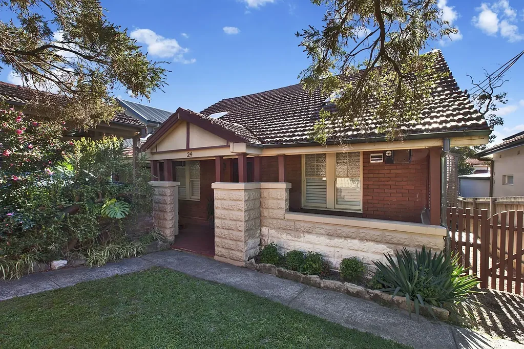 Exceptional family living on one of North Cremorne's finest streets
