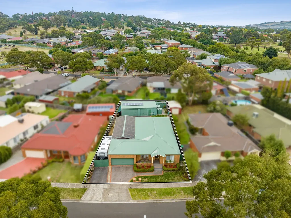 10 Jardine Crescent, Sunbury, VIC 3429