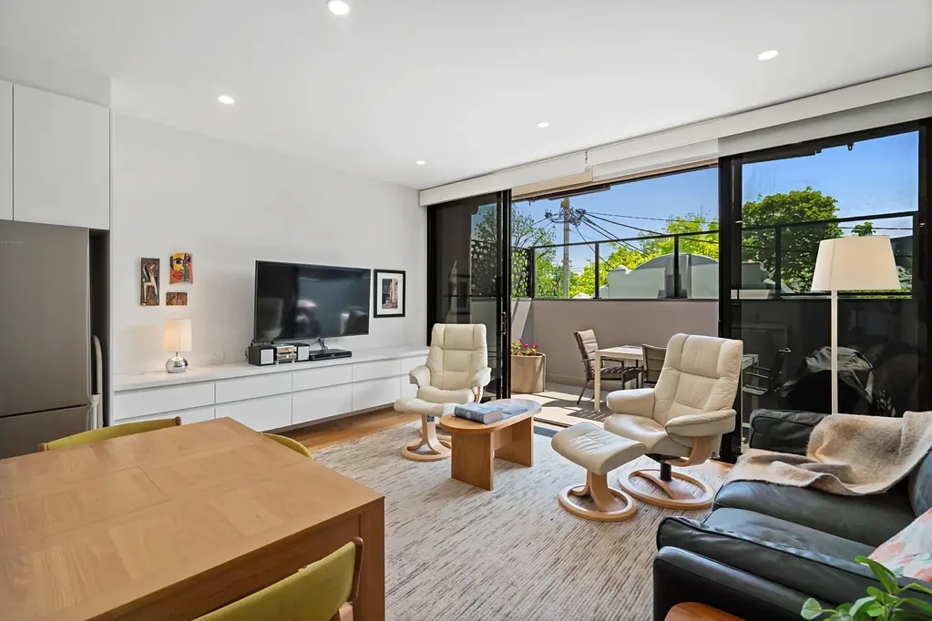 Private Residence, Immaculate Location!