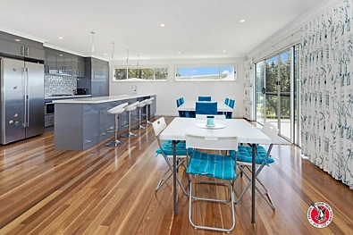 33 Coronation Drive, Broulee, NSW 2537, 4 Bedrooms, 3 Bathrooms, House