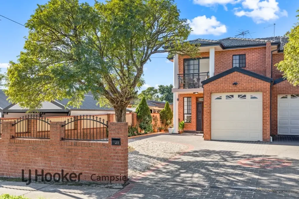 Punchbowl 4Kwarto Modern Full-Brick Family Duplex with Expansive Sun Washed Backyard!