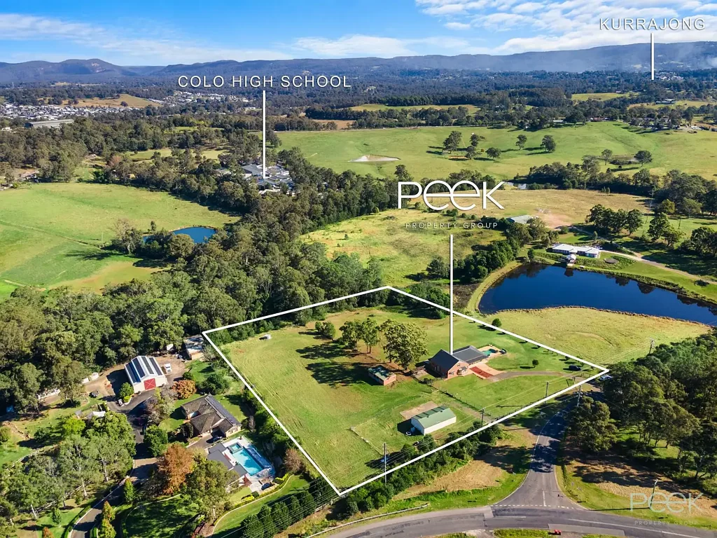 North Richmond 4ห้องนอน Acreage Lifestyle with Stunning Mountain Views on 4.54 Acres