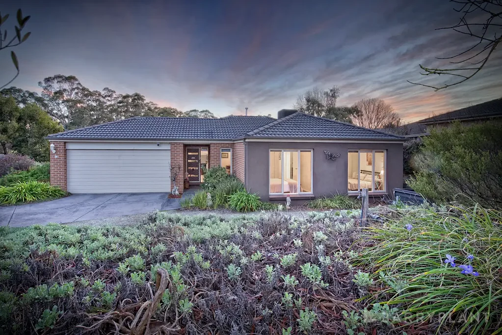 Gembrook 4ਬੈੱਡਰੂਮ A LIFESTYLE LOCATION IN THE HEART OF GEMBROOK