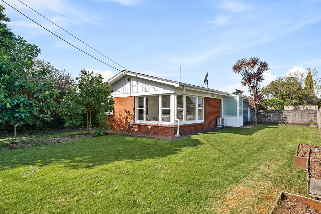 1/663 Te Atatu Road, Te Atatu Peninsula, Waitakere City, Auckland