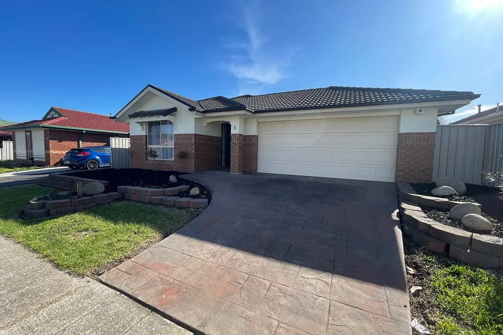 Craigieburn 3침실 Modern Family Living with Two Living Zones!