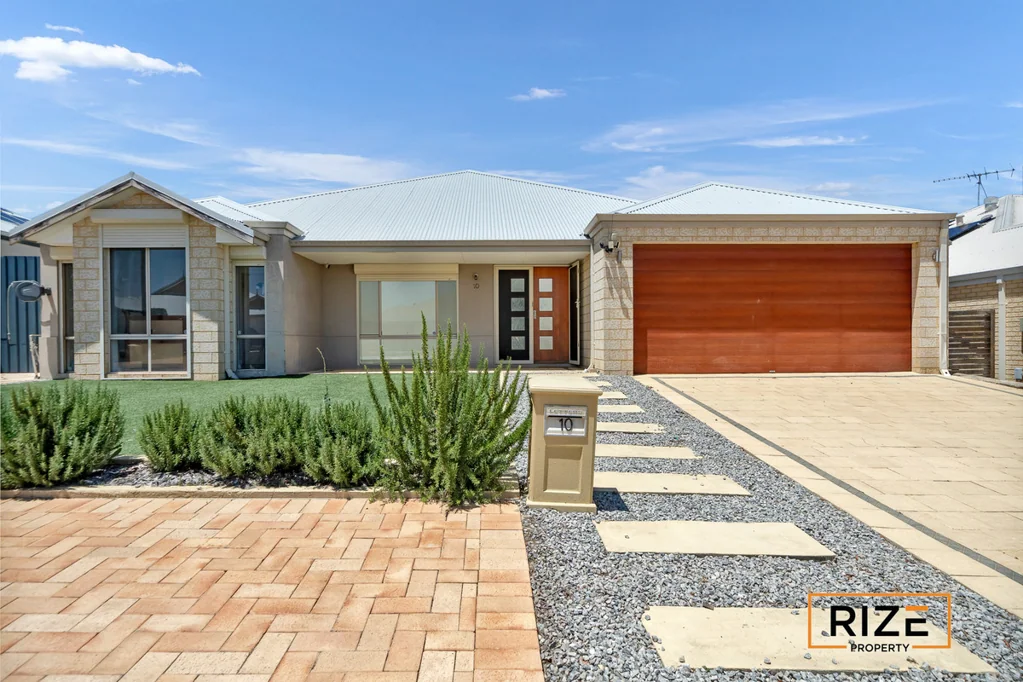 10 Baglione Green, Tapping, WA 6065