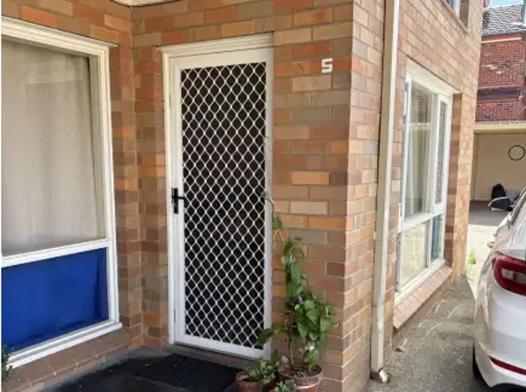 Charming 2-Bedroom Unit in Convenient Yokine Location