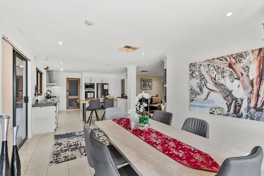 6 Calway Rise, Kiara, WA 6054