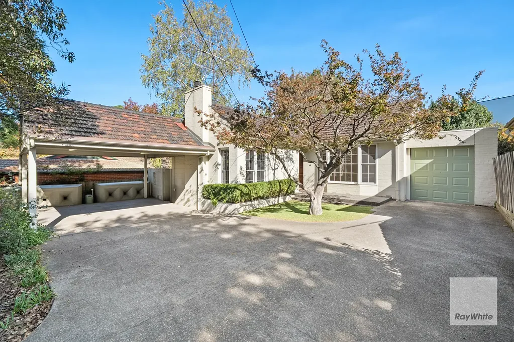 Invitingly spacious single level elegance
