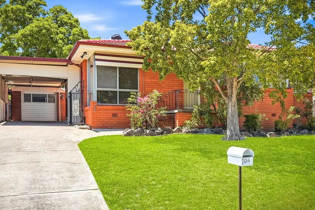 Perfect Family Home with Pool & Sunroom