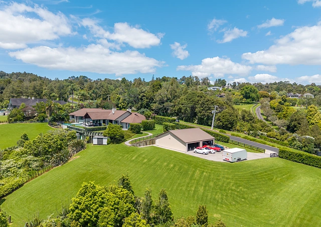 17 Pearson Road, Whitford, Manukau City