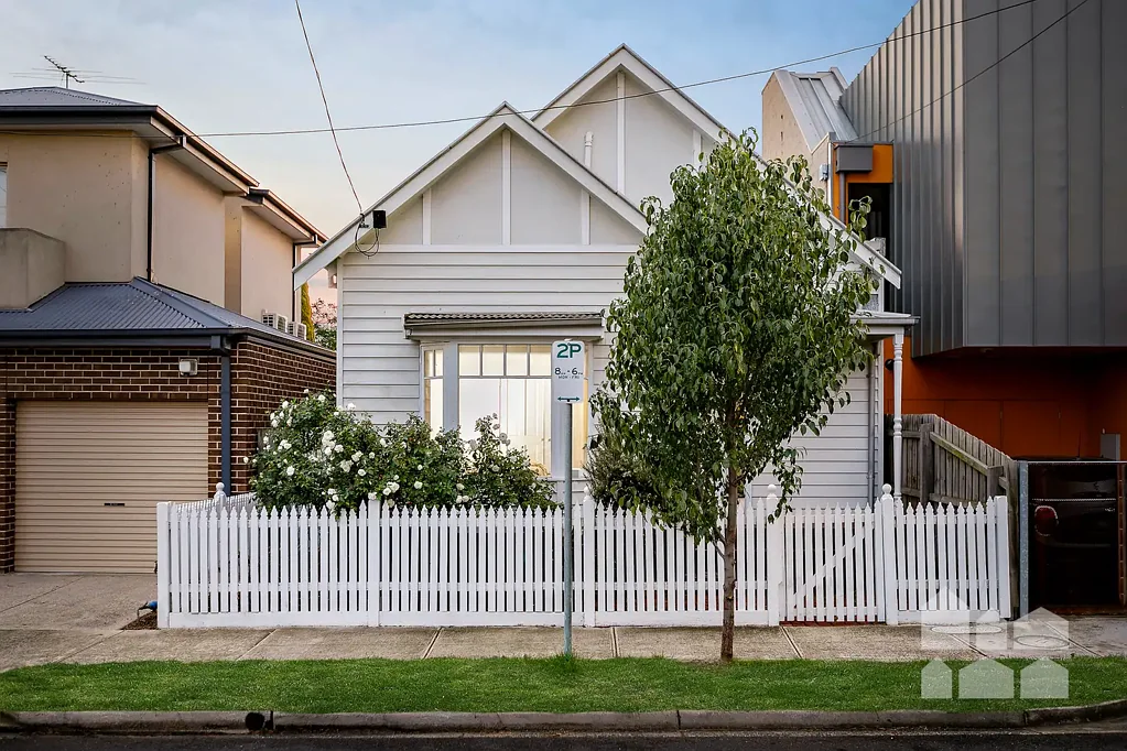 Footscray 3Phòng ngủ Sunny, spacious, and superbly situated