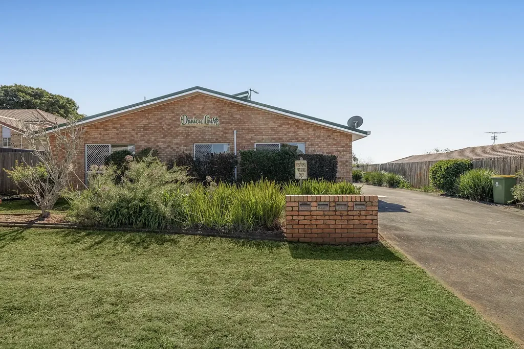1/5 Danica Court, Kearneys Spring, QLD 4350