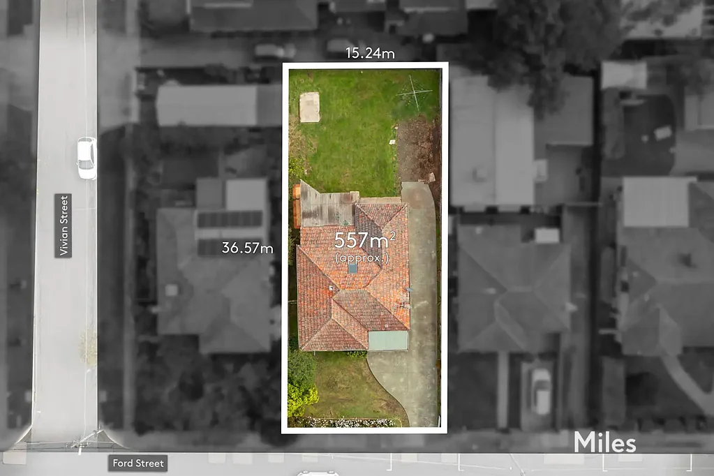 Ivanhoe 2 Slaapkamer Prized North-Facing Rear Potential Near Parkland