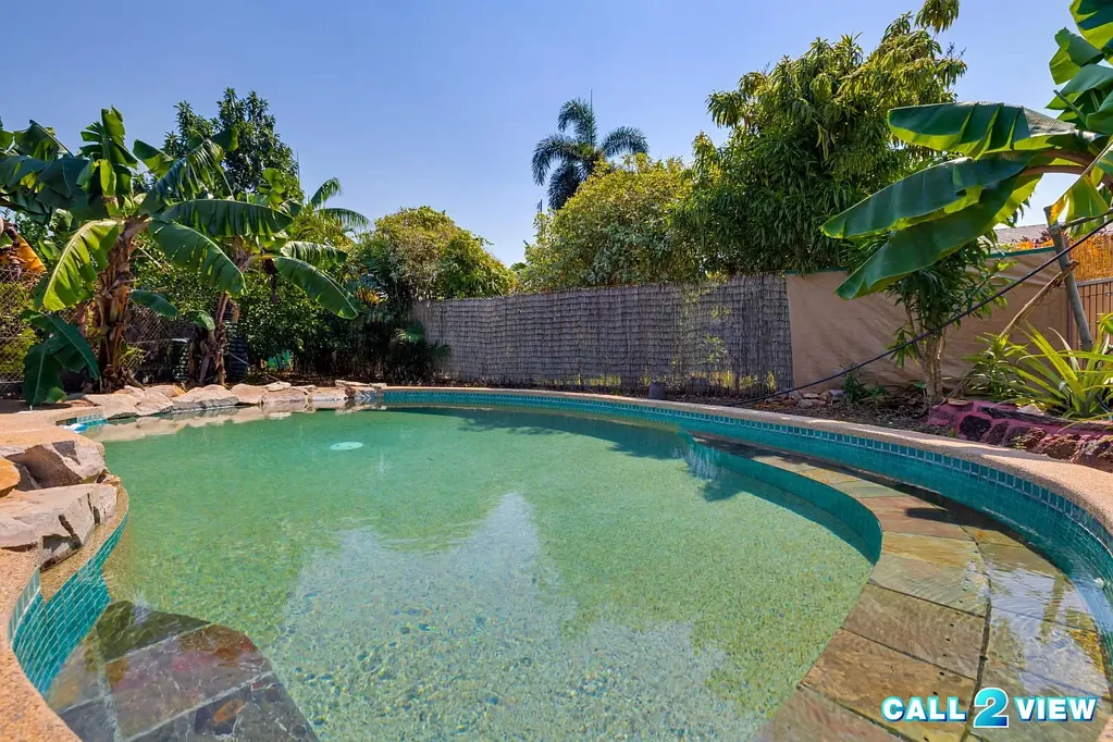 Bakewell 3બેડરૂમ TROPICAL POOLSIDE LIVING
