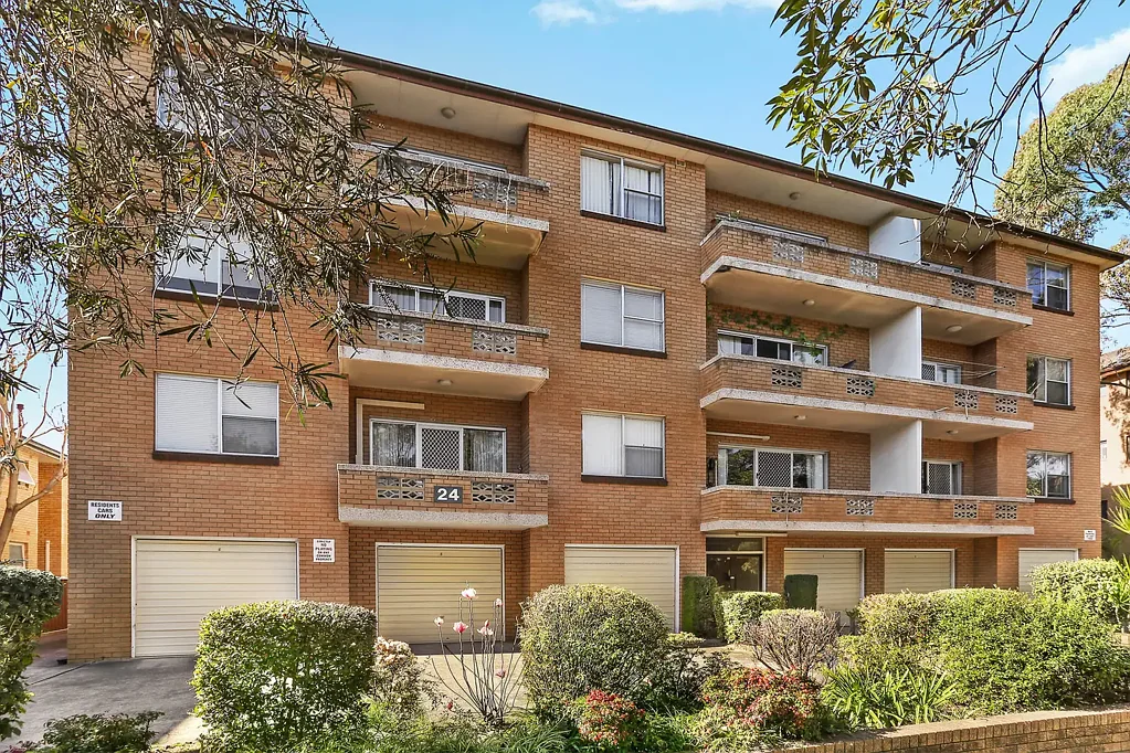Bright & Spacious Two-Bedroom Unit