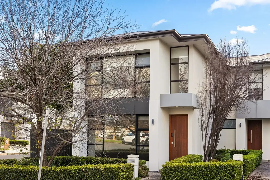 Campbelltown 3 Slaapkamer Contemporary Style with Effortless Indoor-Outdoor Living.